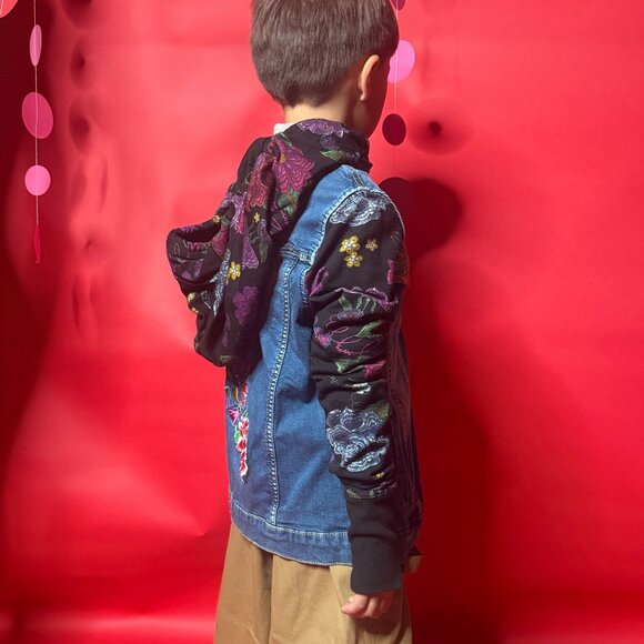 Mexican Embroidered Denim Jacket with Convertible Hood Bag – Modular & Unique - Picture 4 of 12